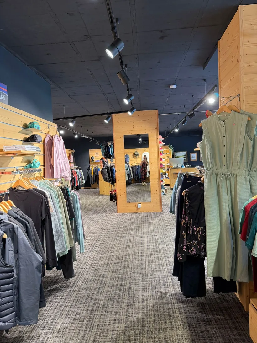 Backdoor Shop 8